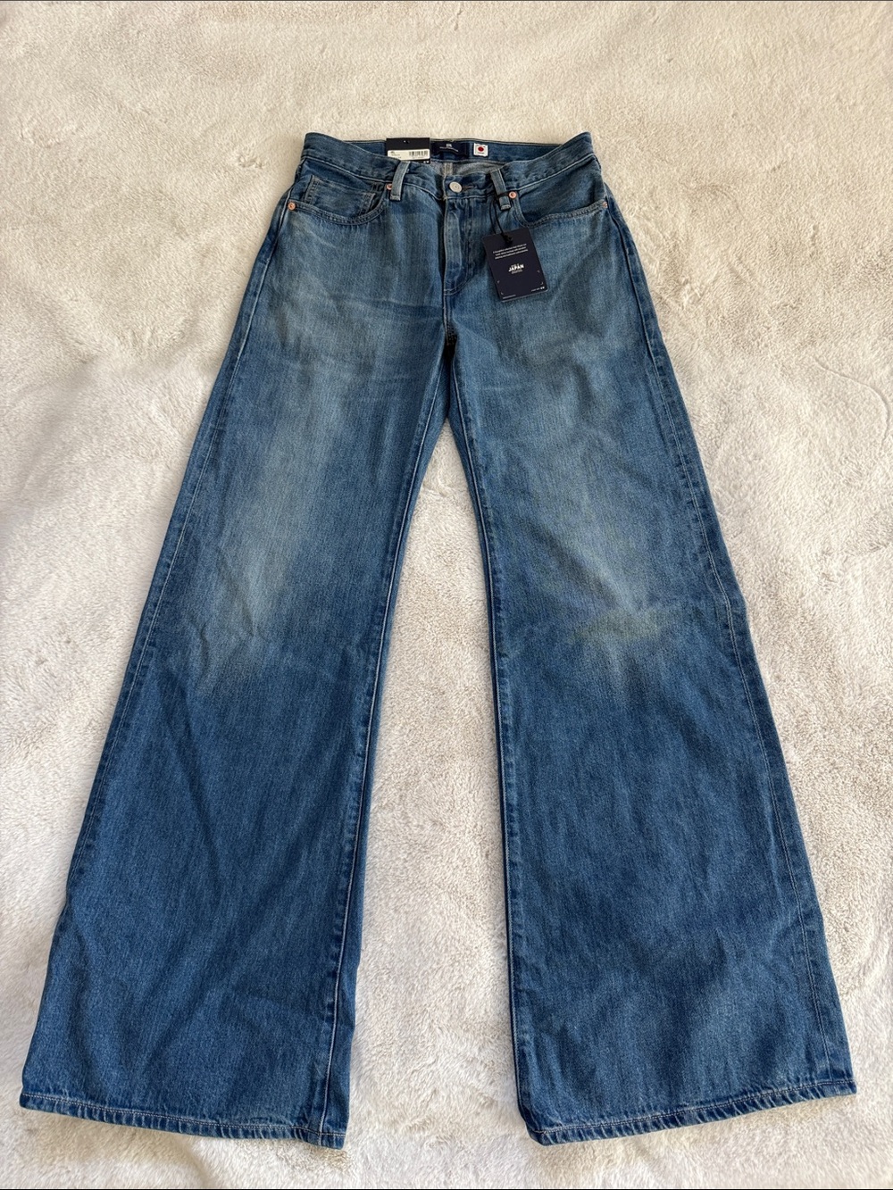 Levi’s Wide Leg carve Women's Jeans.